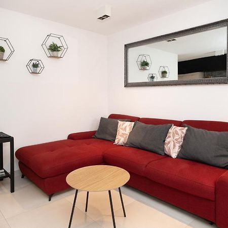 Apartment Tula Šibenik Екстериор снимка